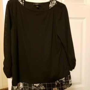 AGB New Size L Bailey Black Floral nwt Knit Top